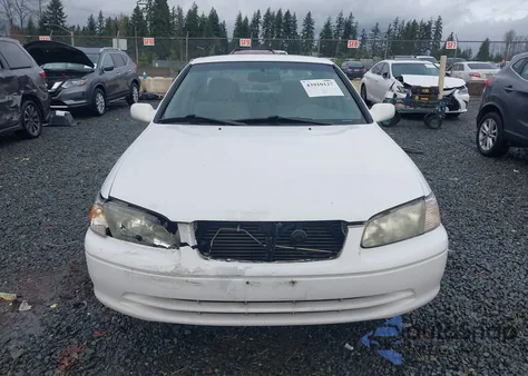 2001 Toyota Camry Le from USA, damaged, VIN 4T1BG22K91U837611